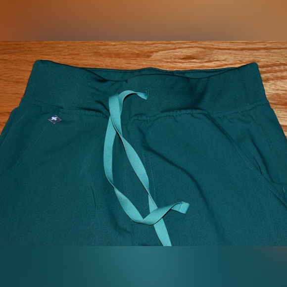 Figs Scrub Set Hunter Green - Picture 6 of 6